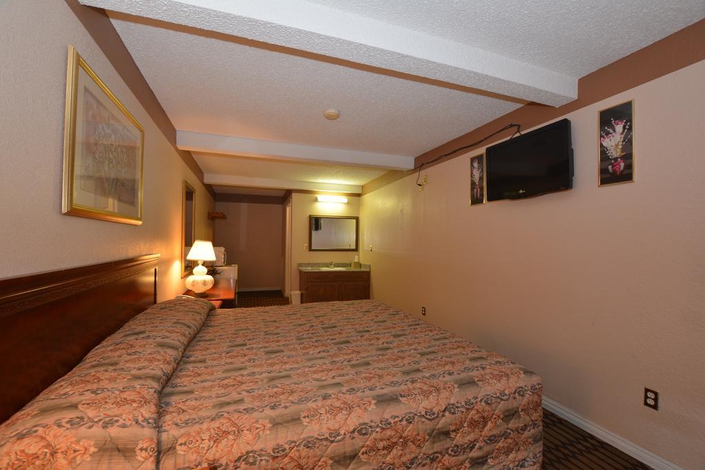 Newcastle Motel ภายนอก รูปภาพ